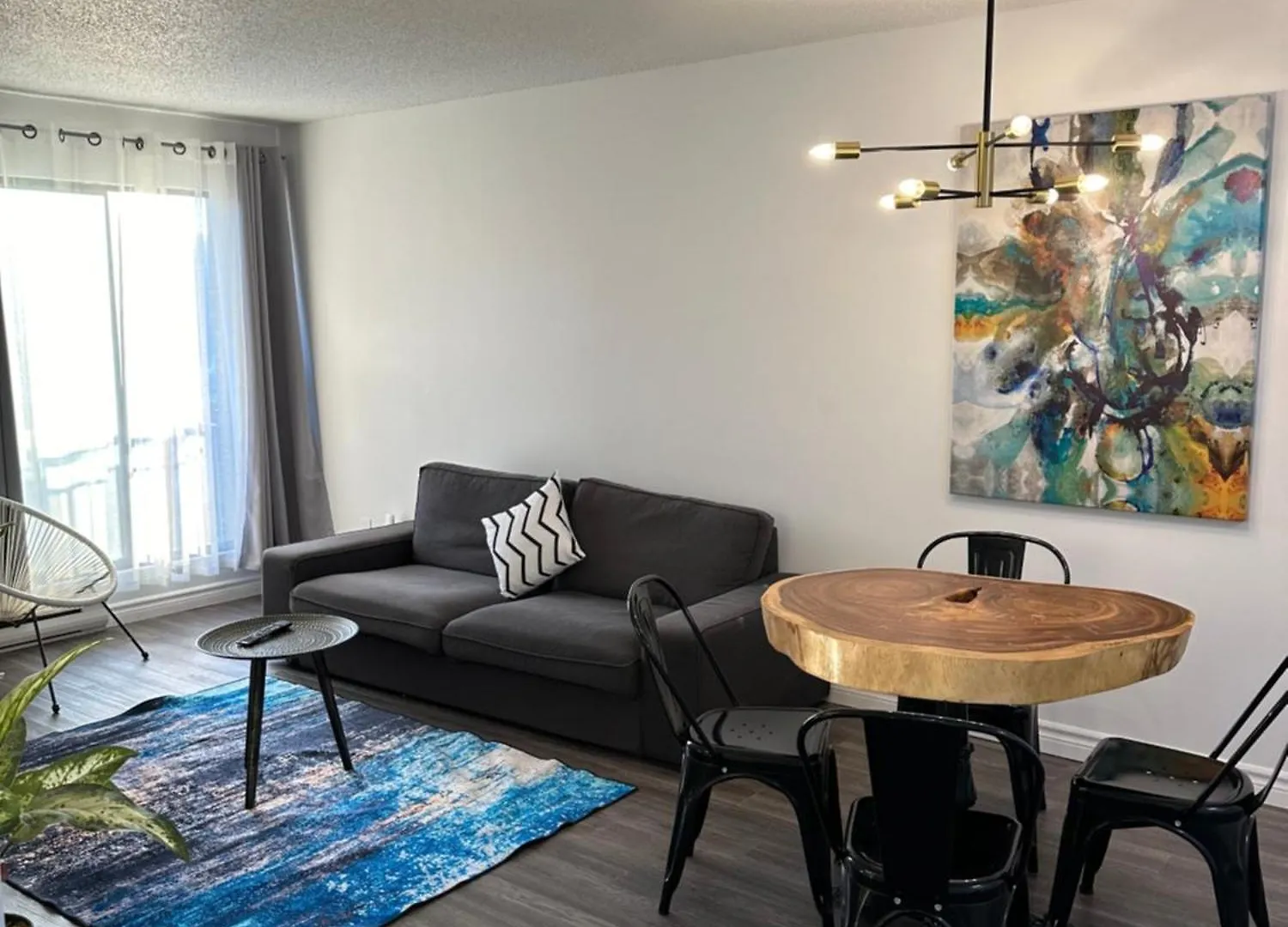 The FIVE Apartment Montreal